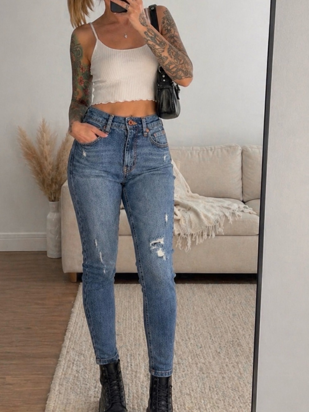 Celebrity Pink High Rise Distressed Skinny Jeans Size 5 (27)